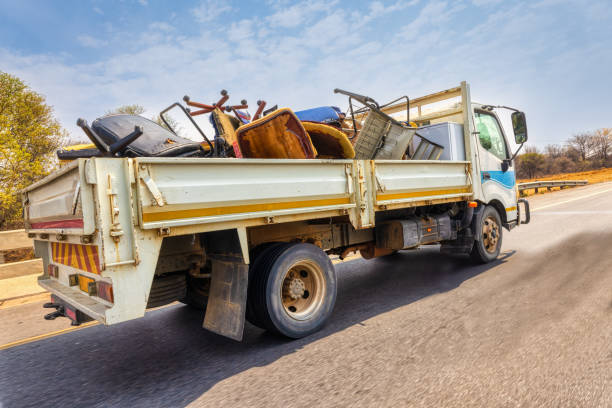 Best Garage Cleanout  in Howard City, MI